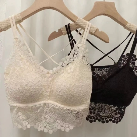 Dreamy red and pink lingerie with thin shoulder straps, sexy and beautiful back, lace, comfortable and breathable vest style Dreamy red and pink lingerie with thin shoulder straps, sexy and beautiful back, lace, comfortable and breathable vest style